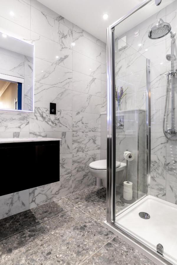 Pamper Yourself In Our Double Sized Copper Tub -2 Bedroom Villa อินเวอร์เนส ภายนอก รูปภาพ